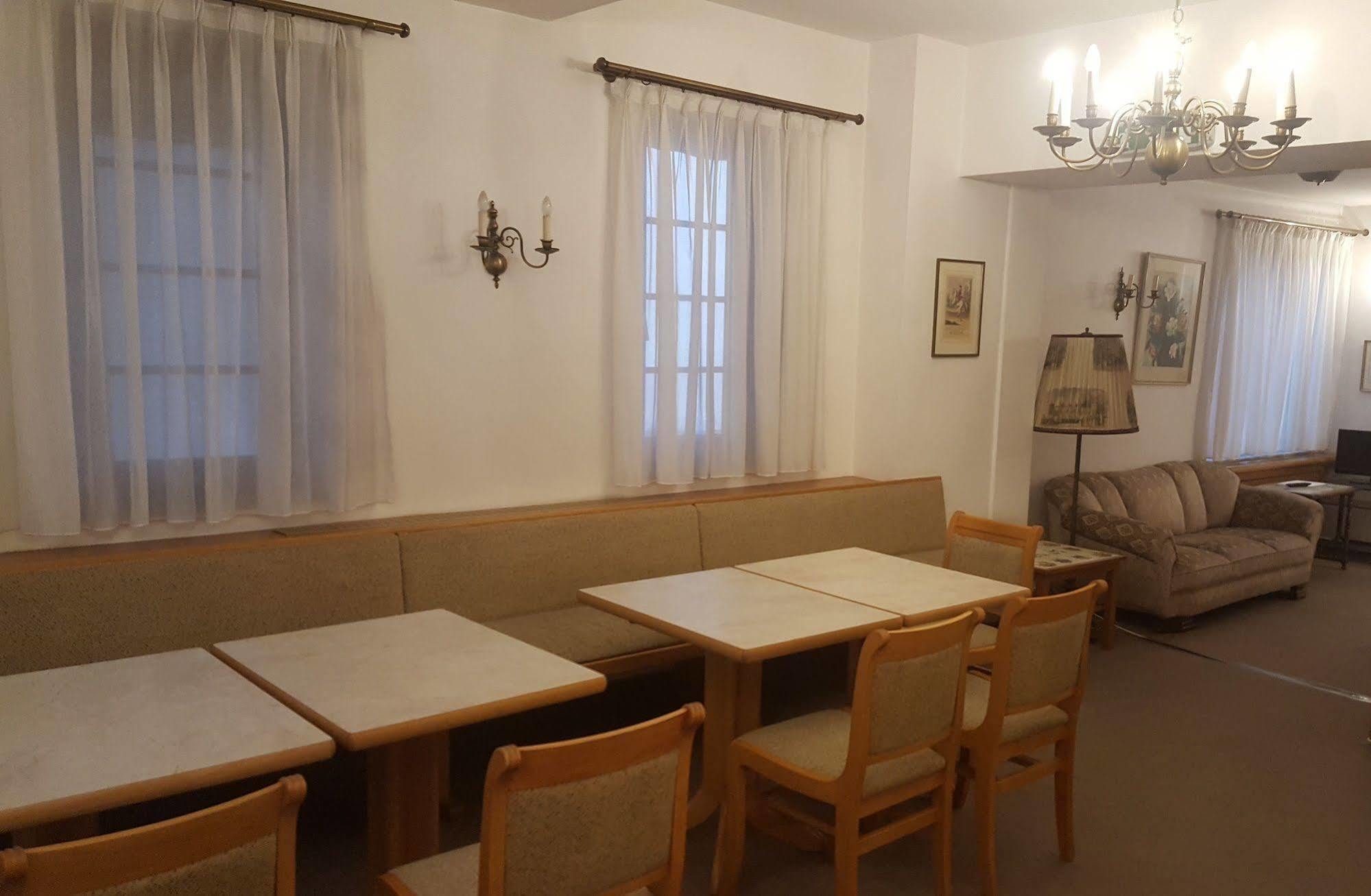 Hotel Alt Steinbach Steinbach im Taunus Zewnętrze zdjęcie